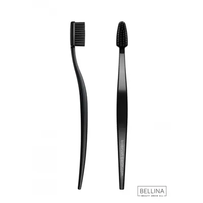 BIOBRUSH B Adult charcoal органска четка за заби со активен јаглен за возрасни – црна