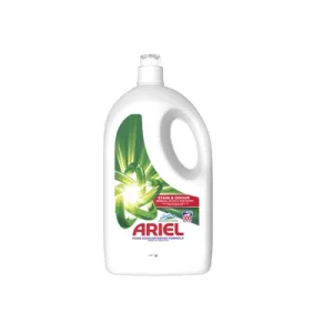 Течен детергент за перење Ариел Mountain Spring, 4,5L